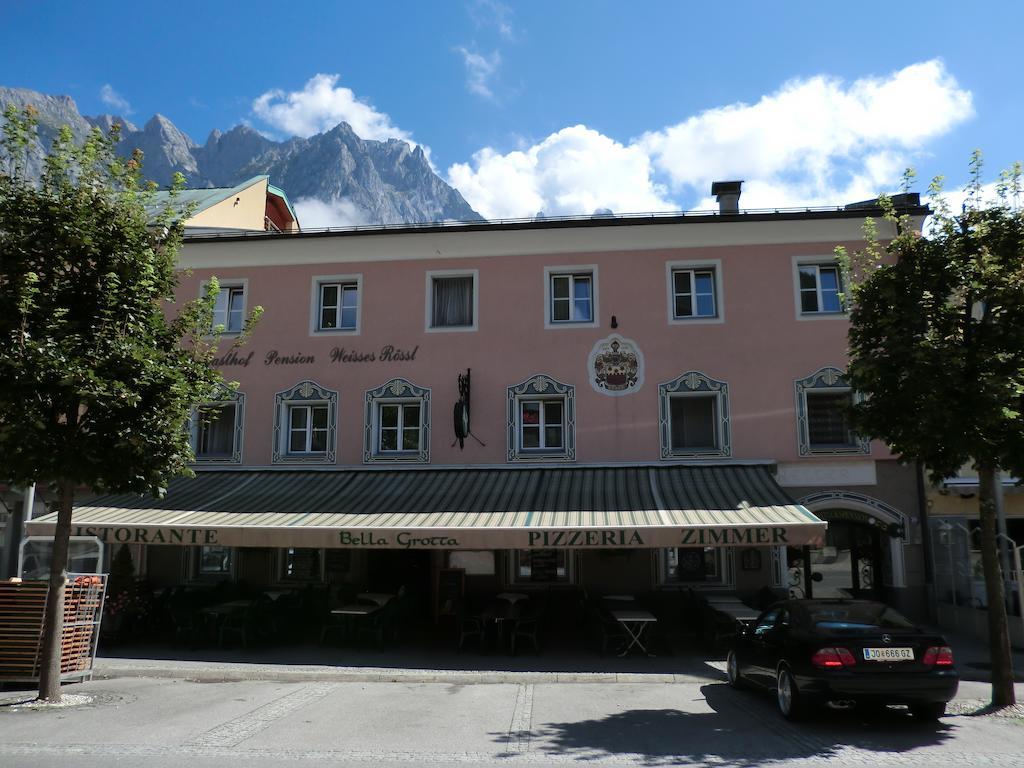 Weisses Roessl Werfen Hotel Екстериор снимка